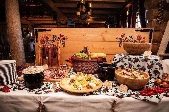 Polish Folk Show and Dinner From Krakow - The Dinner Setup: Three Courses Plus a Big Buffet