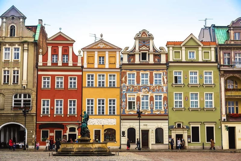 Poznan Old Town and Top Attractions Private Walking Tour - From Jesuits Collegium to Chopin Park, the Quiet Pace Between Highlights