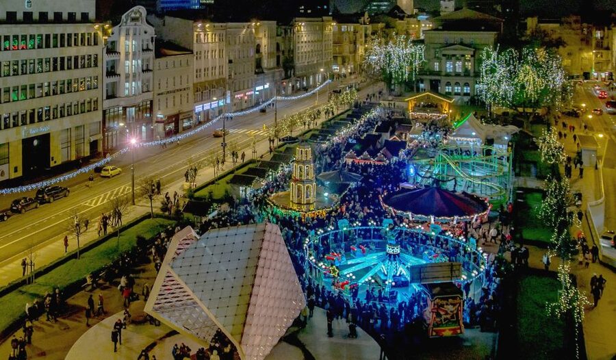 Poznan: Old Town, Srodka District, & Cathedral Private Tour - Imperial Castle, a German-era anchor you can’t miss
