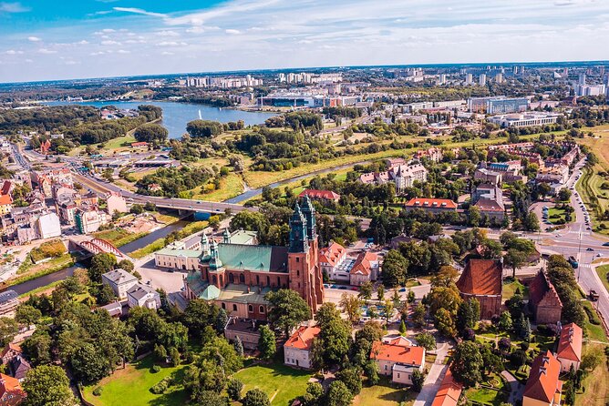 Private 3-hour Poznan Old Town Tour - Inside the Town Hall: The Billy Goats and the Revival Hall
