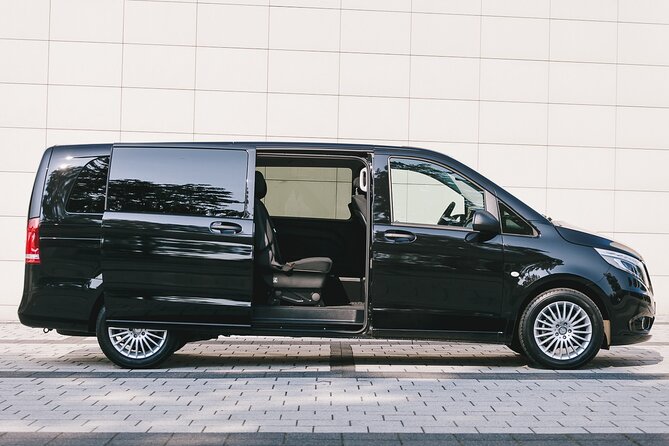 Private Arrival Transfer: Krakow Airport Balice To Hotel in Krakow City - The arrival meet-and-greet: finding your driver fast