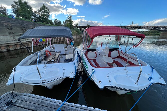 Private Cruise on Vistula in Warsaw for 9 with our Helmsman - Price and value: what $129.16 gets your group on the water