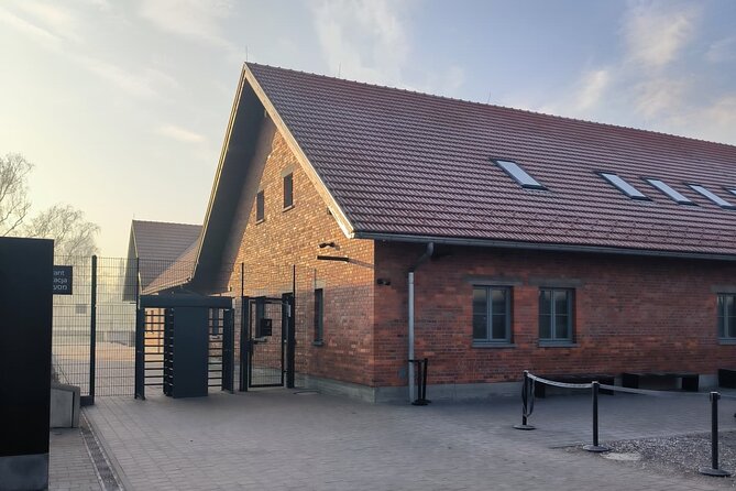 Private Guided Tour to Auschwitz & Birkenau from Krakow - Price and Value: What $461.96 Per Group Really Means