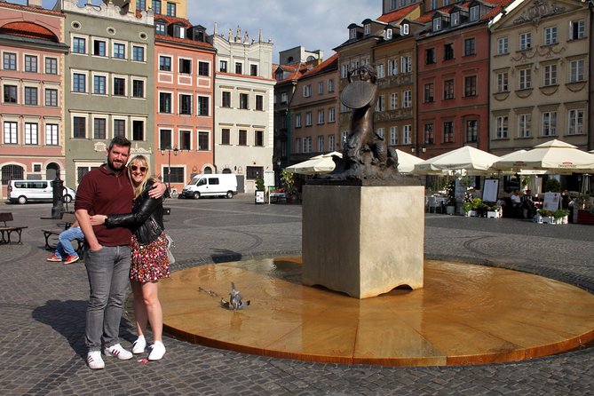 Private Historical Tour of Warsaw by a Retro Fiat with Pickup - Retro Fiat 125p pickup: a fun way to cover Warsaw in 4 hours