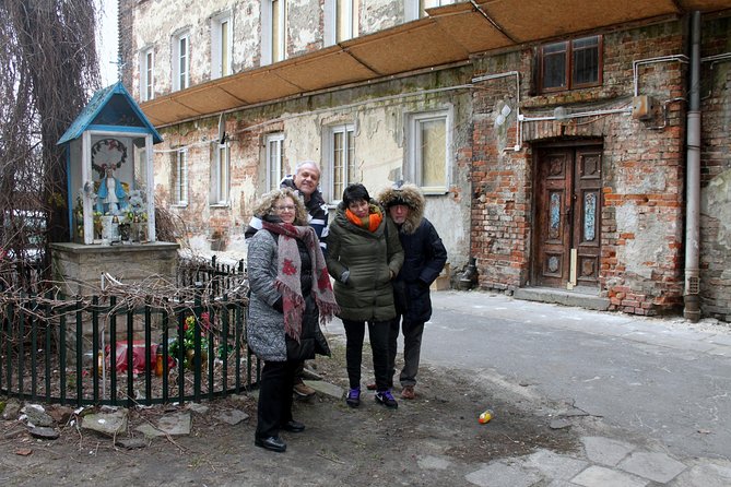 Private Historical Tour of Warsaw by a Retro Fiat with Pickup - POLIN museum exterior and the Polish Jewish community story in plain view