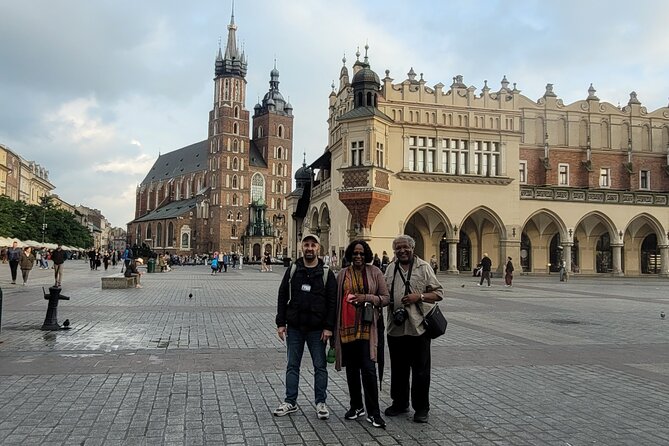 Private Krakow City Tour, Krakow Old Town and Wawel Castle Tour - Grodzka Street, the Oldest Church, and Preserved Houses