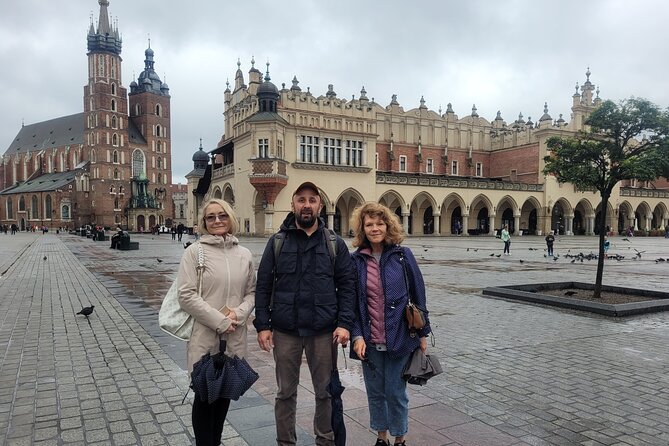 Private Krakow City Tour, Old Town and Jewish District Tour - Cloth Hall to the Old University Quarter, Krakow’s learning corridor