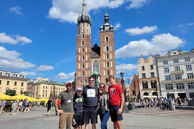 Private Krakow City Tour, Old Town and Jewish District Tour - Kazimierz begins, from the old Jewish district streets to Market Square