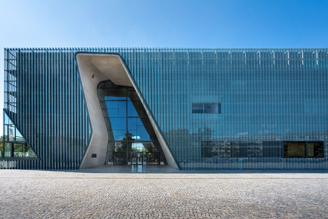 Private Tour of Warsaw Ghetto, Jewish Cemetery, POLIN Museum - Who this private tour suits best