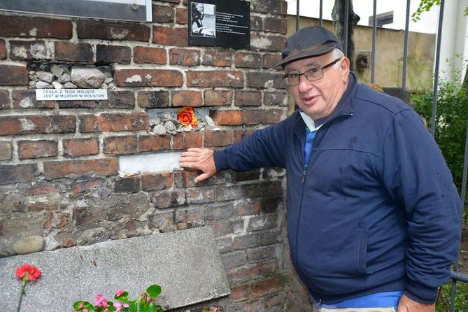 Private Tour: Warsaw's Jewish Heritage by Retro Fiat - Stop 1: Fragment of Ghetto Wall and the Power of Plaques
