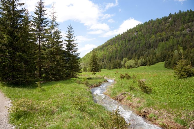Private Tour: Zakopane and Tatra Mountains from Krakow - Stop 1: Jaszczurowka’s chapel and high-mountain wooden architecture