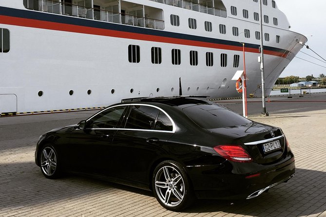 Private Transfer From the Port Gdynia to Gdansk Old Town - What Happens When the Driver Meets You
