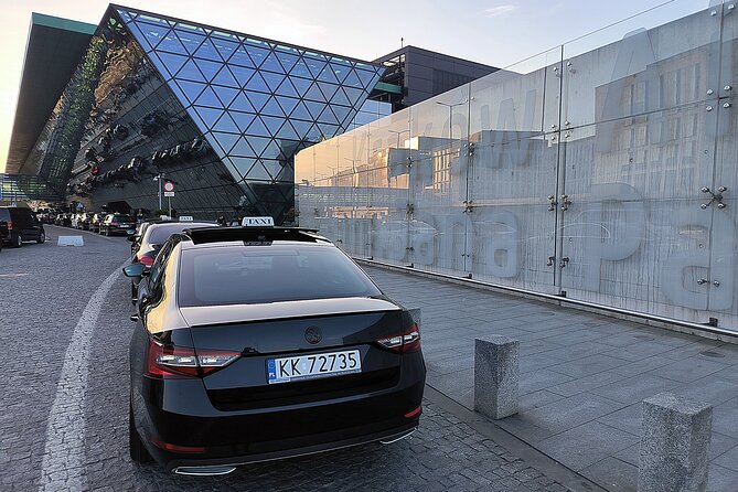 Private transfer from/to Krakow airport / City of Krakow - What the Private Format Means for Your Group