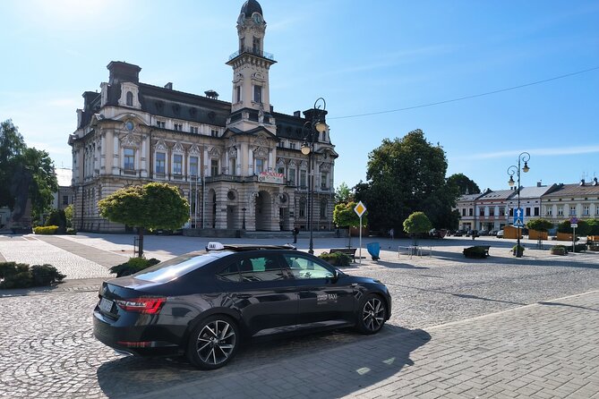 Private transfer from/to Krakow airport / City of Krakow - English-Speaking Driver, Practical Help at Arrival