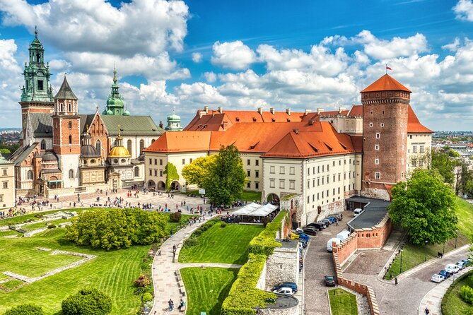 Private Transfer: Krakow Airport to Krakow City Center Vice Versa - The Ride Experience in a Clean Car, With Real-Time Polish Practical Advice
