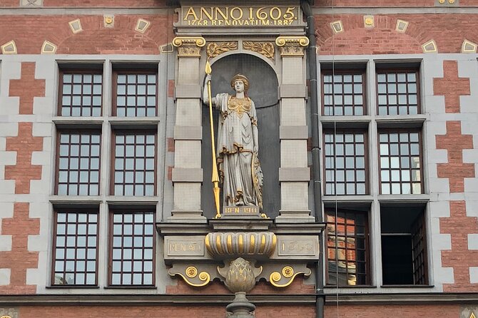 Private Walking Tour of Old Gdańsk with an architect-guide - Great Armoury (Wielka Zbrojownia): Renaissance wealth made physical