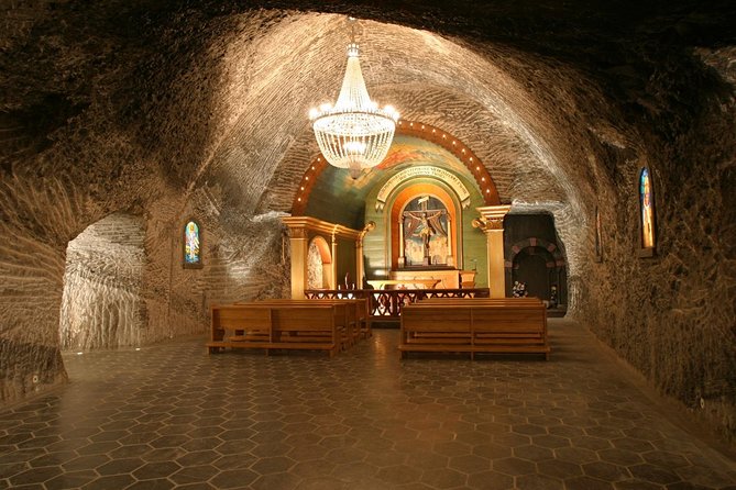 Salt Mine Guided Tour in Wieliczka from Krakow - The 360-step descent and what you’ll see underground