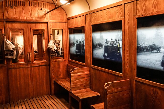 Schindler's Factory Guided Tour - The exhibition’s strongest tools: artifacts and reconstructions