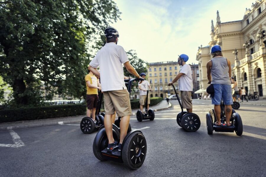 Segway Tour Wroclaw: Full Tour (Old Town + Ostrów Tumski) - The 210-Minute Pace: How You Stay Fresh for 10+ km