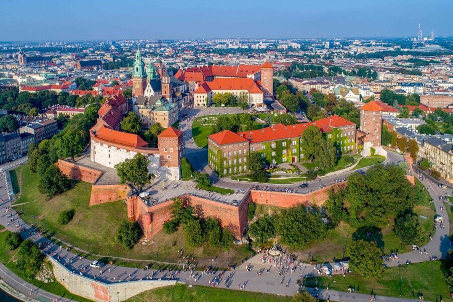 Skip-the-Line Wawel Castle Chambers Private Tour - Key things I found most useful about this private tour
