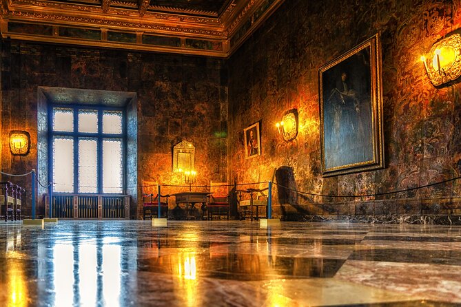 Skip-the-line Wawel Cathedral in Krakow Private Tour - Price and value: what you really pay for at $118.94 per person