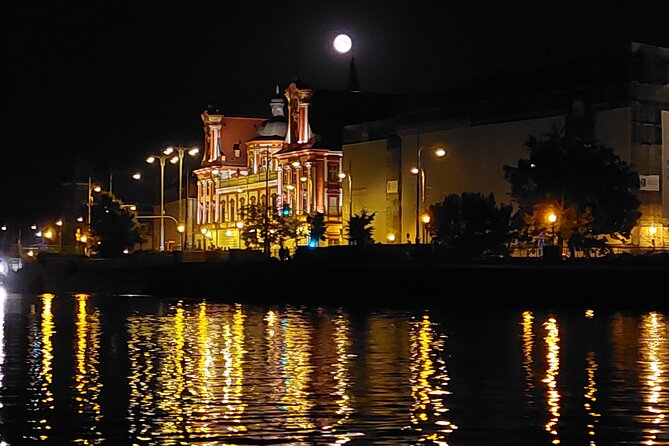 Small Group Boat Tour in Wroclaw - Drinks, music, and pub culture on the Oder
