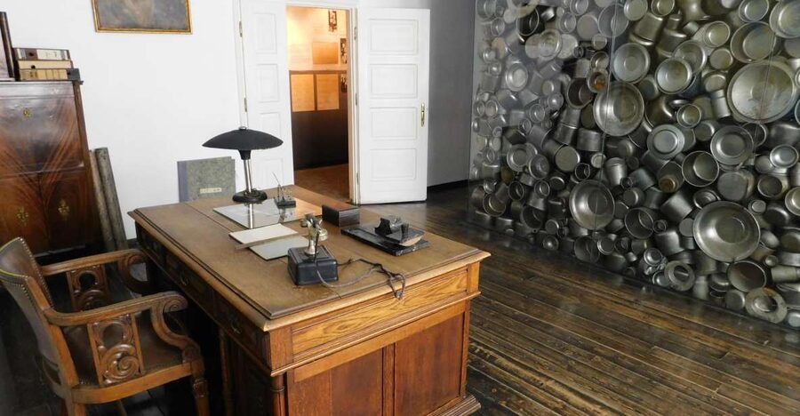 Small Group Schindler Factory and Ghetto Tour with Guide - Key highlights to know before you go