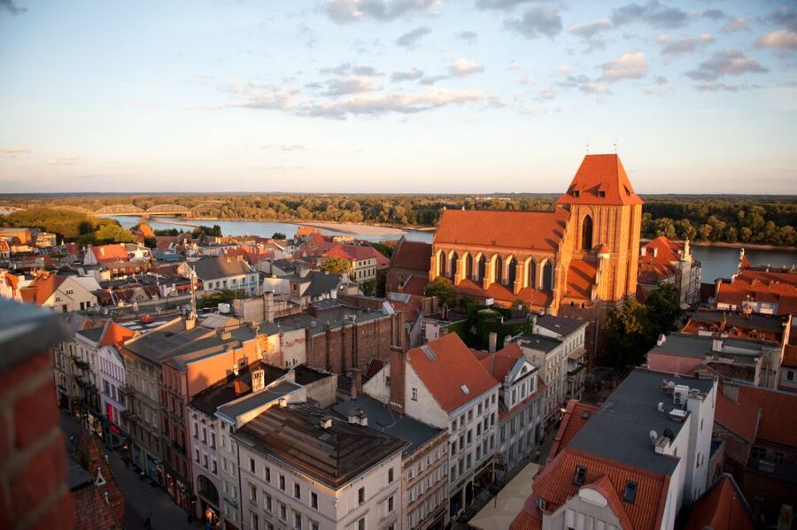Small-Group Tour from Warsaw to Torun with Lunch - The pacing, the small group, and what you should bring