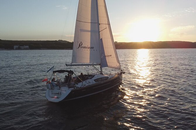 Sopot Sunset Cruise with Welcome Drink - Welcome Drink Rules: Prosecco or Mulled Wine, and the 18+ Part
