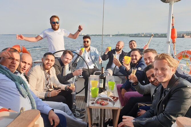 Sopot: Yacht Cruise Around the Bay with Welcome Drink - Two decks, shelter from weather, and the comfort basics