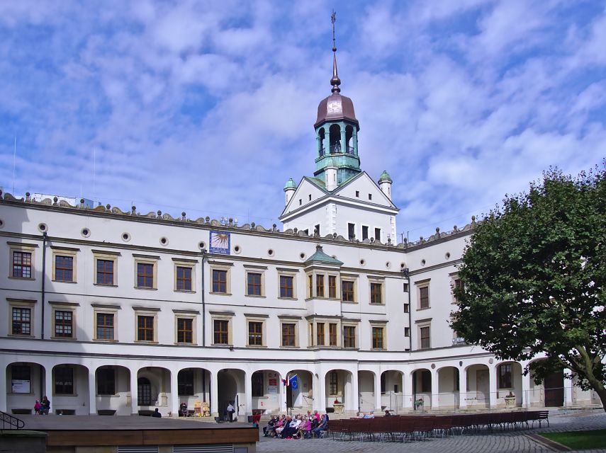 Szczecin: Medieval Old Town Private Walking Tour - Churches With Real Personality: St. Wojciech and the Cathedral Basilica of St. James