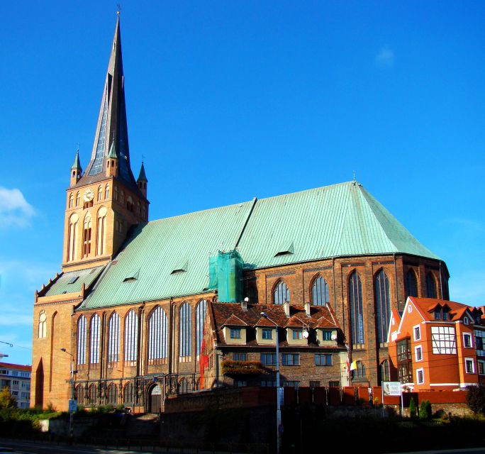 Szczecin: Medieval Old Town Private Walking Tour - Starting at Plac Andersa: Hidden Monuments and Fortification Hints