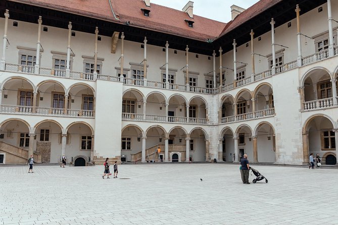 The Heart of Krakow: Old Town & Wawel Castle Private Tour - St. Mary’s Basilica: Gothic beauty plus the legend thread