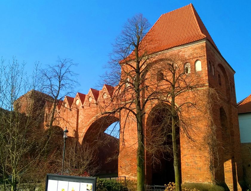 Torun Living Museum of Gingerbread and Old Town Private Walk - Logistics That Actually Matter on the Day