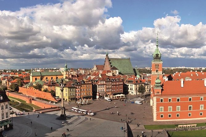 Walk through the Warsaw Old and New Town: like Phoenix from the ashes - Krakowskie Przedmiescie, then Holy Cross Church and Chopin’s heart