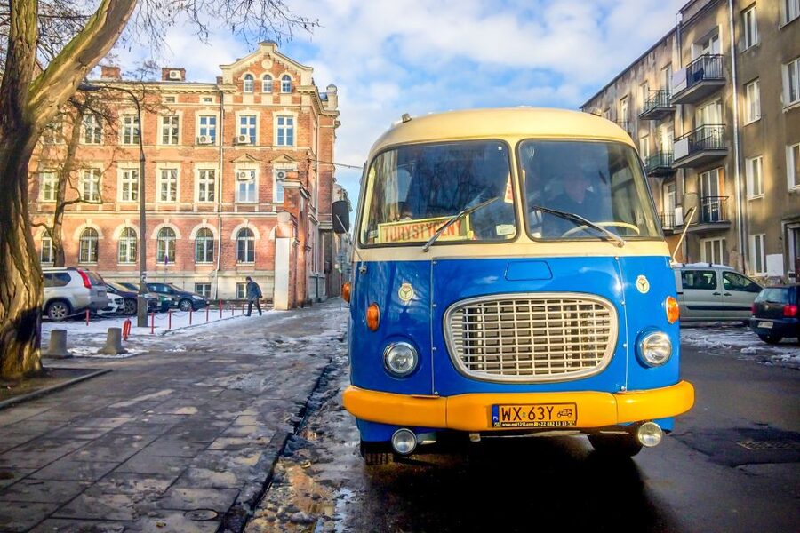 Warsaw: 2.5-Hour Dark Side - Praga District by a Retro Bus - Street art and side streets you’ll actually remember