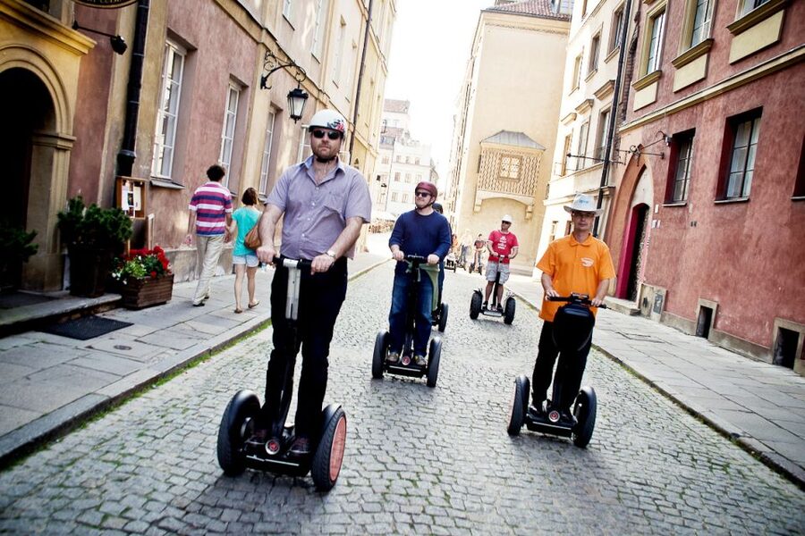 Warsaw: 3-Hour Guided City Highlights Tour by Segway - Guide Style in English, and How It Affects Your Enjoyment