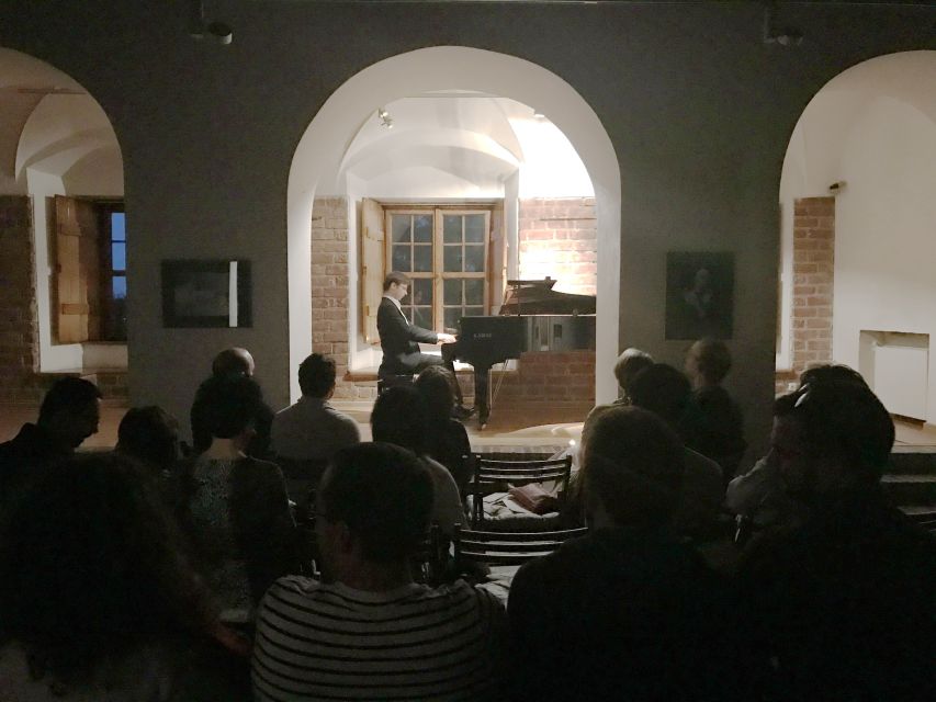 Warsaw: Chopin Concert in the Old Town - A 1-Hour Chopin Reset in Warsaw Old Town