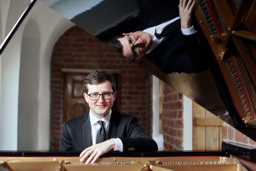 Warsaw: Chopin Concert in the Old Town - Finding the Townhouse, Getting Seated, and Avoiding Stress