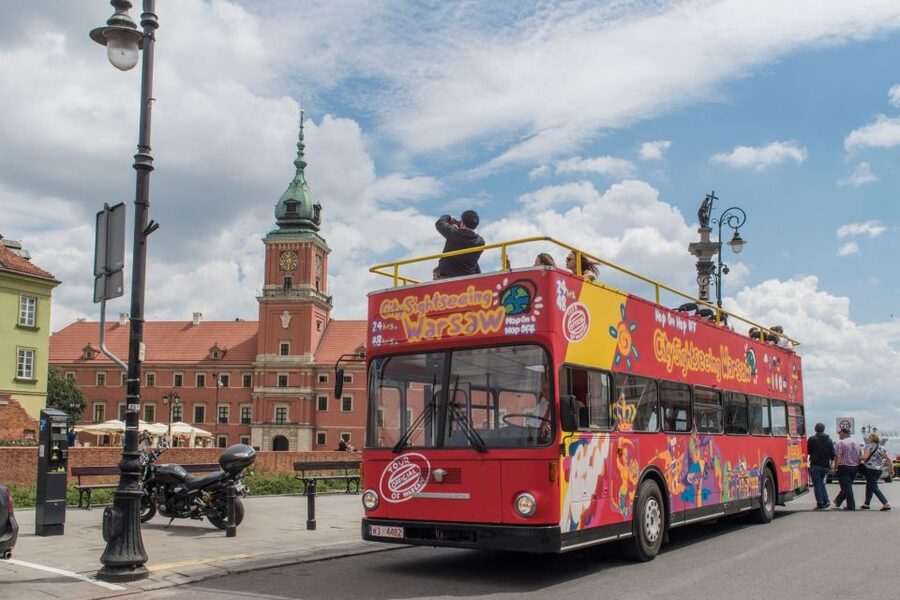 Warsaw: City Sightseeing Hop-On Hop-Off Bus Tour - Starting at the Palace of Culture and Science, the fastest way to get bearings