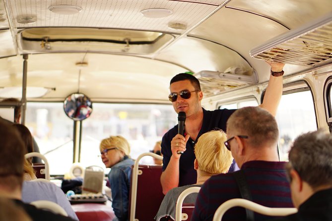 Warsaw City Sightseeing in a Retro Bus for Groups - Getting on board: why a retro bus feels different in Warsaw