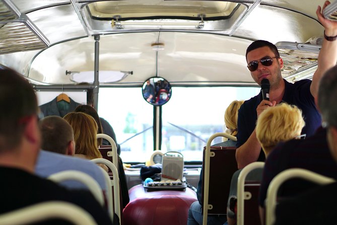 Warsaw City Sightseeing in a Retro Bus - The retro bus experience: Jelcz cucumber energy, real-world comfort