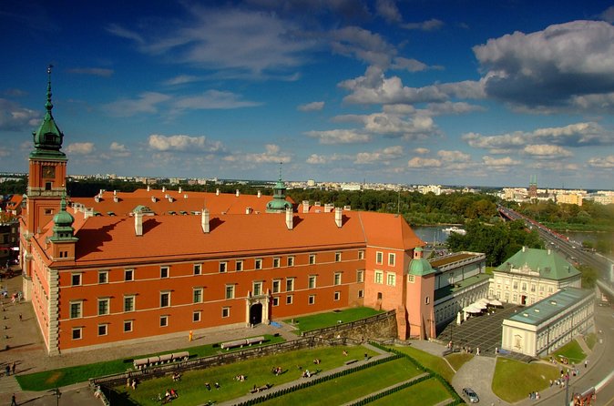 Warsaw Everday Skip the Line Royal Castle Guided Tour - Old Town Market Place and the walk that gives context