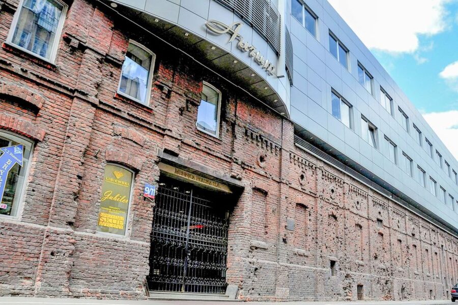 Warsaw: Ghetto, Jewish Cemetery & POLIN Museum Private Tour - Mila 18 (Anielewicz Mound): A Resistance Shelter You Can Locate