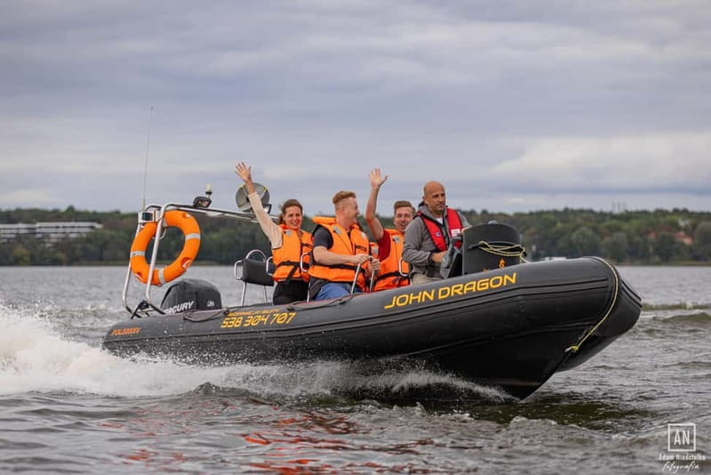 Warsaw: High-Speed Vistula River RIB Boat Adventure - Full throttle and panoramic Warsaw views