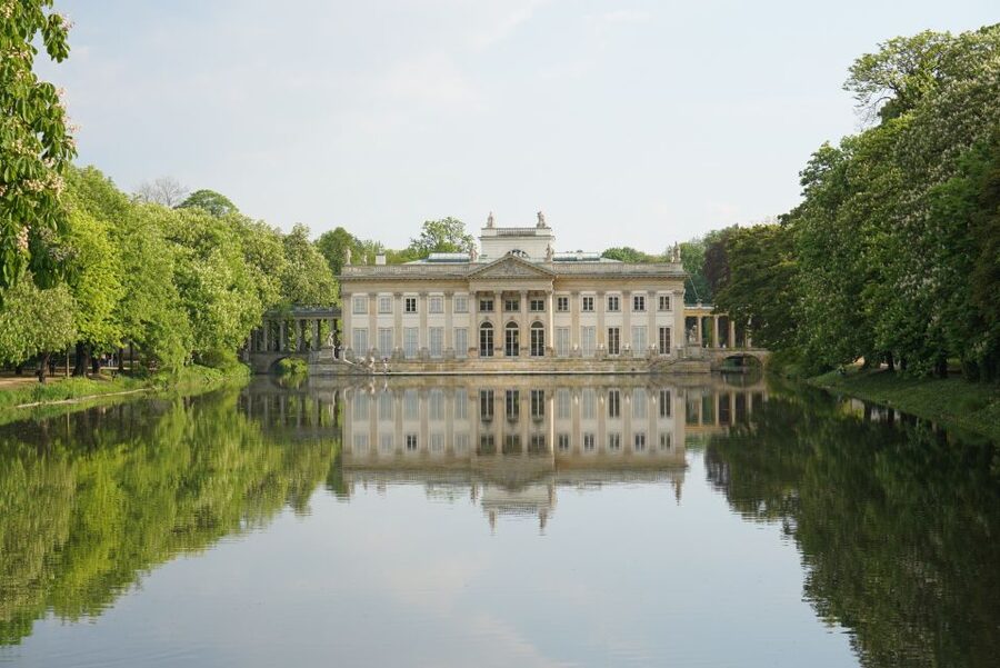 Warsaw Must-Sees: 4-Hour Private Tour by Retro Fiat - UNESCO Old Town, the Royal Castle, and the Royal Route Walk