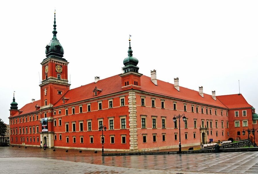 Warsaw: Old and New Town Private Walking Tour - Finishing on the Royal Route: Royal Castle, Lazienki, Wilanow, Plus Presidential Palace and Warsaw University