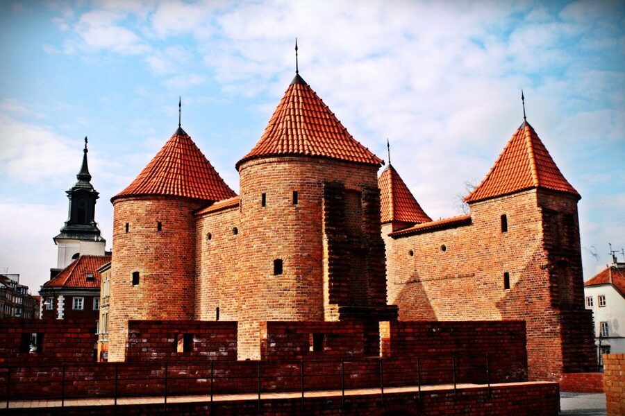Warsaw: Old and New Town Private Walking Tour - Royal Castle Area, Constitution of 3 May, and Why the Art Matters