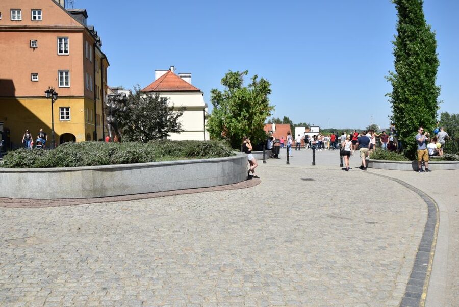 Warsaw: Old Town Guided Walking Tour - St. John’s Cathedral and the Jesuit Church, architecture with a story behind it