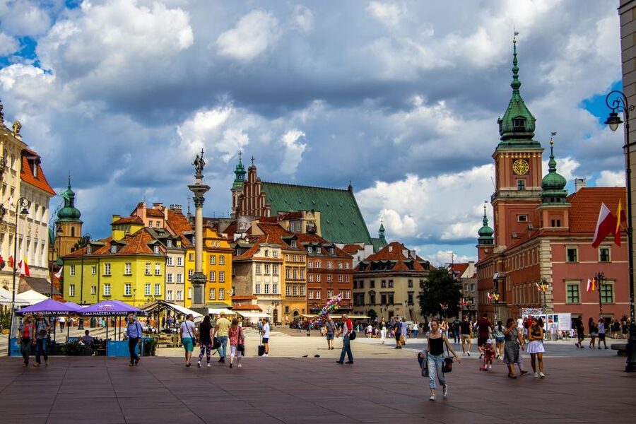 Warsaw: Old Town Highlights Walking Tour in English - A 2.5-Hour Reality Check on Warsaws Old Town